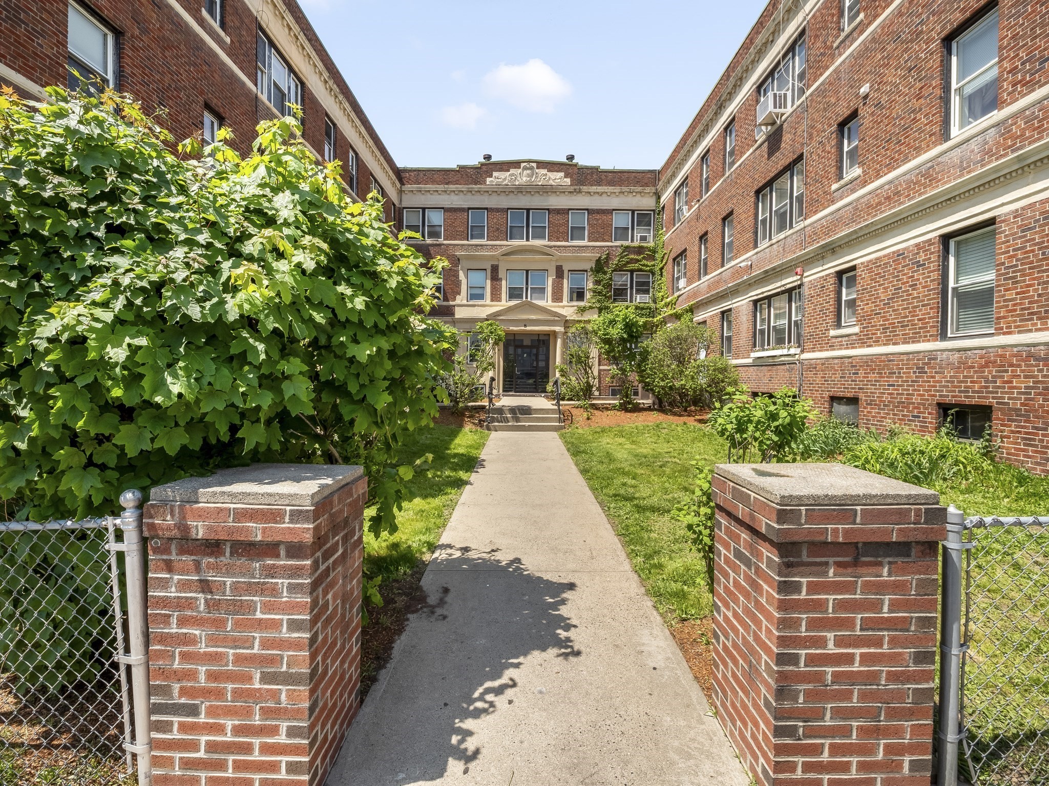 8 Walnut St Unit 28, Everett, MA 02149
