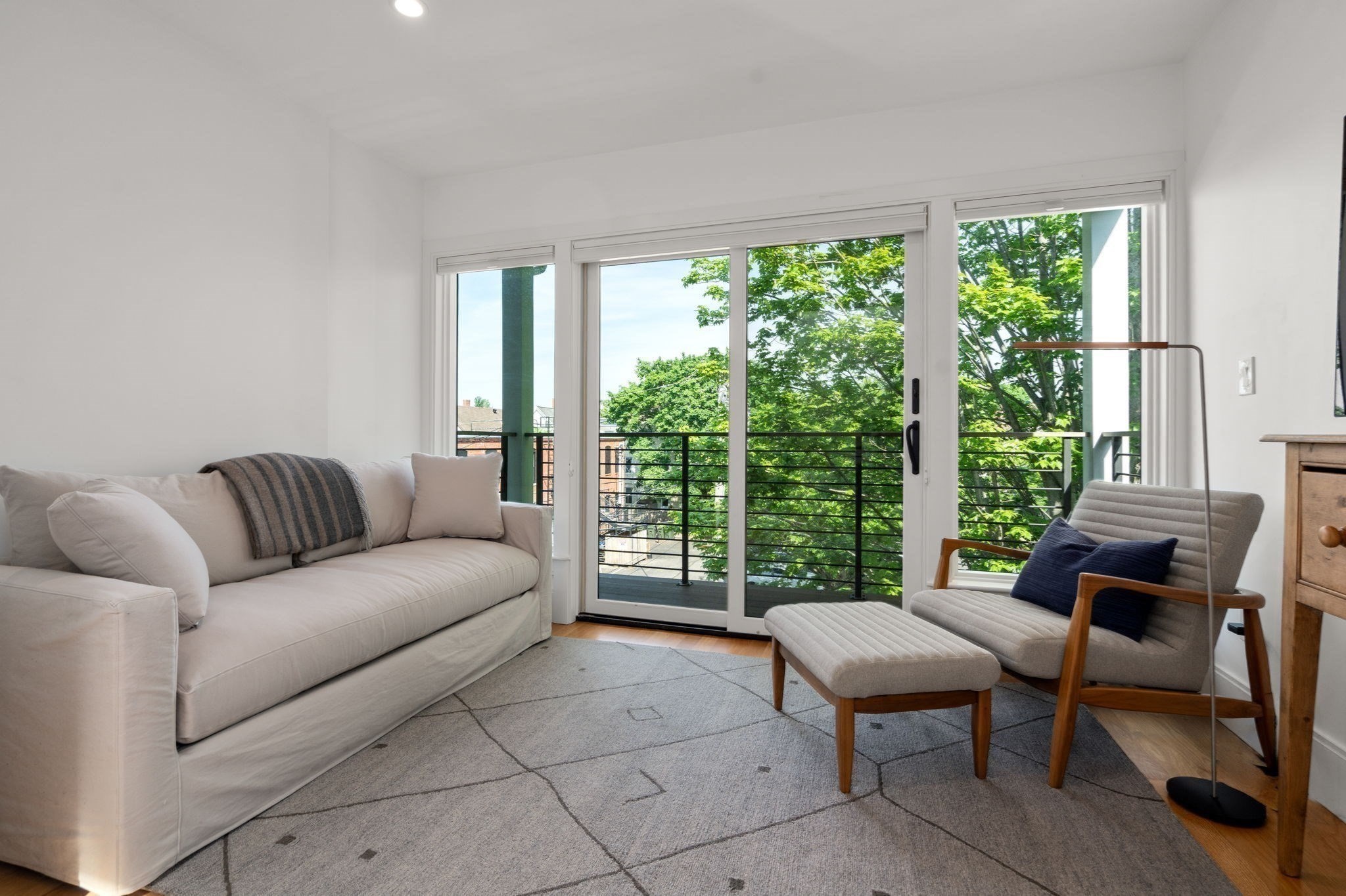 24 Camp St Unit 3, Cambridge, MA 02140 - Image 15