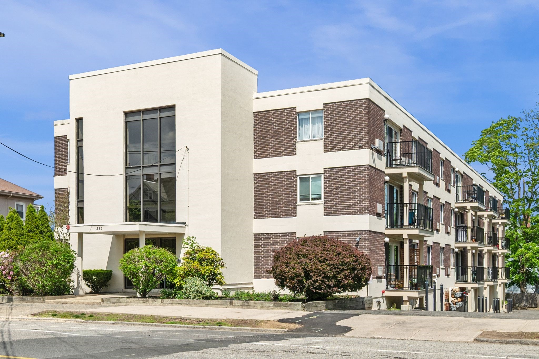 245 Lafayette Street Unit 1H, Salem, MA 01970