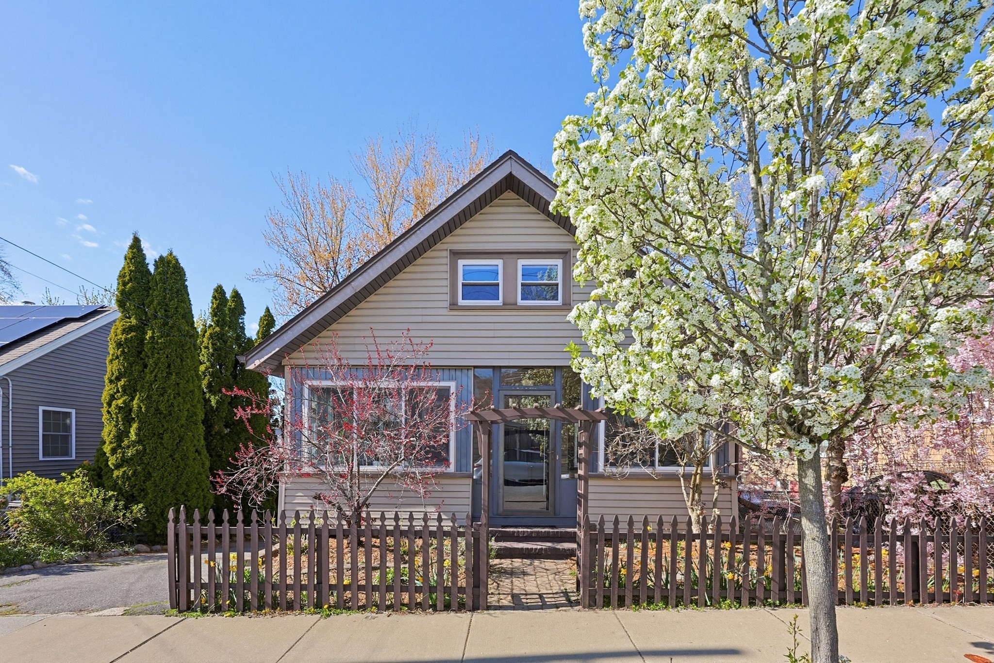 73 Taylor St, Malden, MA 02148