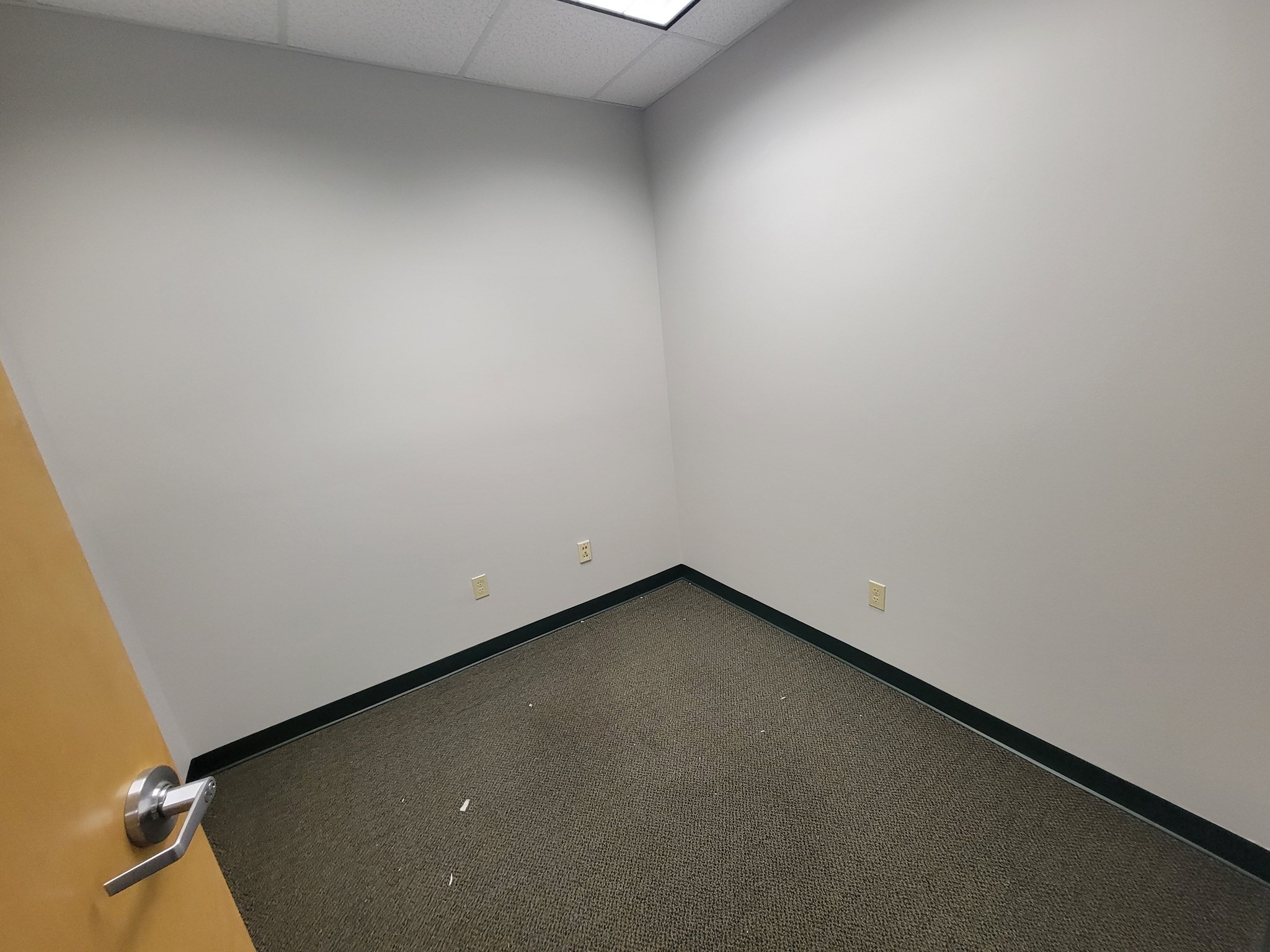 515 Groton Road, Westford, MA 01886