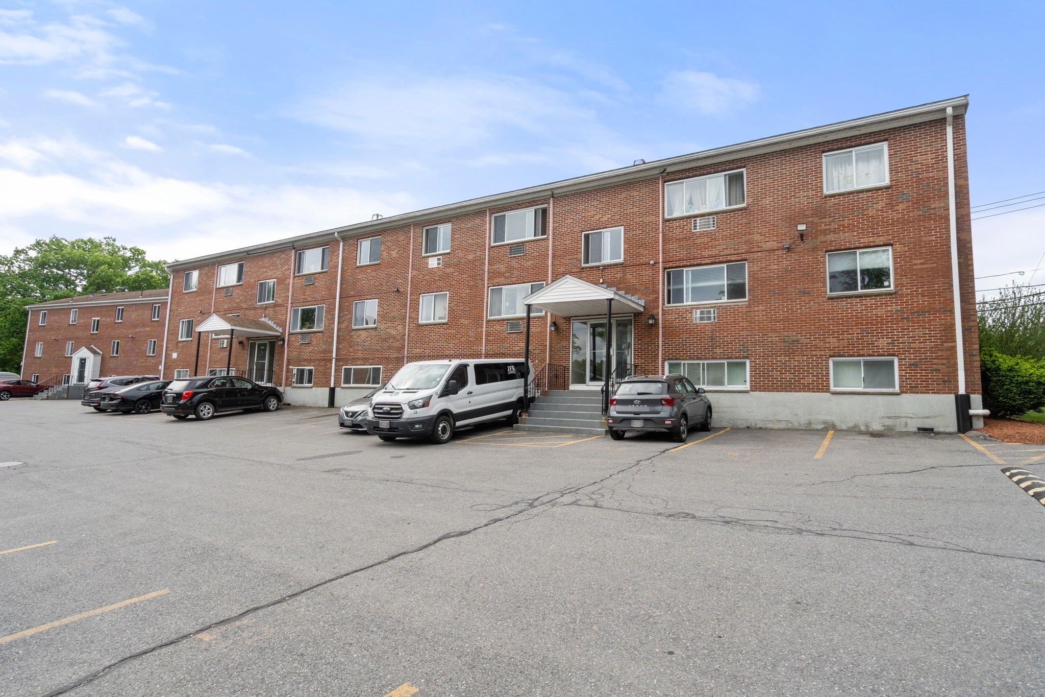 135 Winthrop St Unit 4A, Framingham, MA 01702