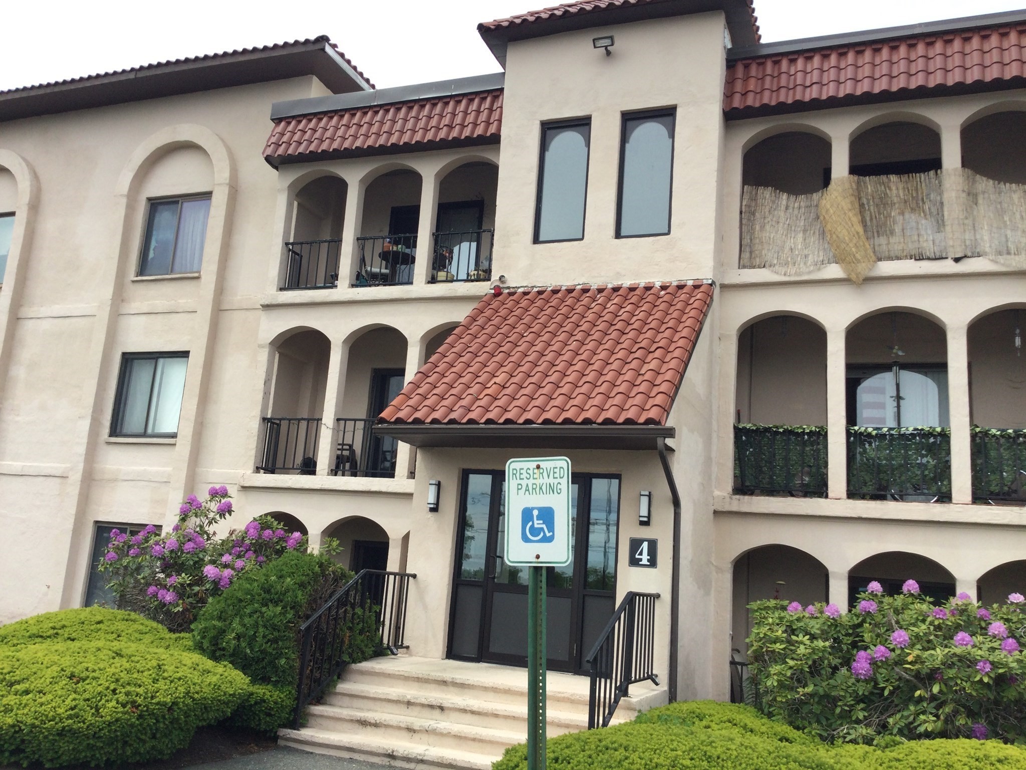 685 Oak Street Unit 4-4, Brockton, MA 02301