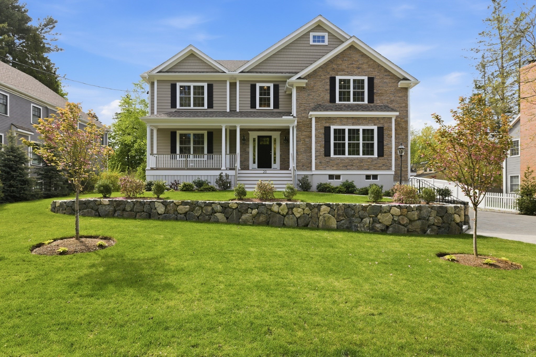 20 Larchmont Lane, Lexington, MA 02420