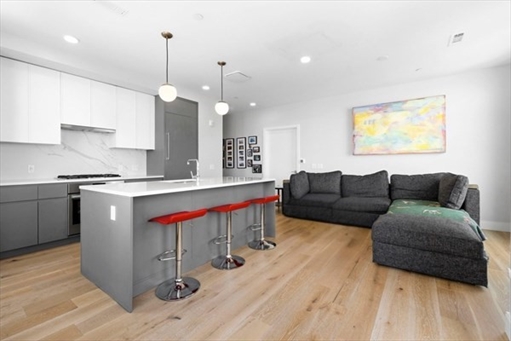 191 Washington St, Apt 525