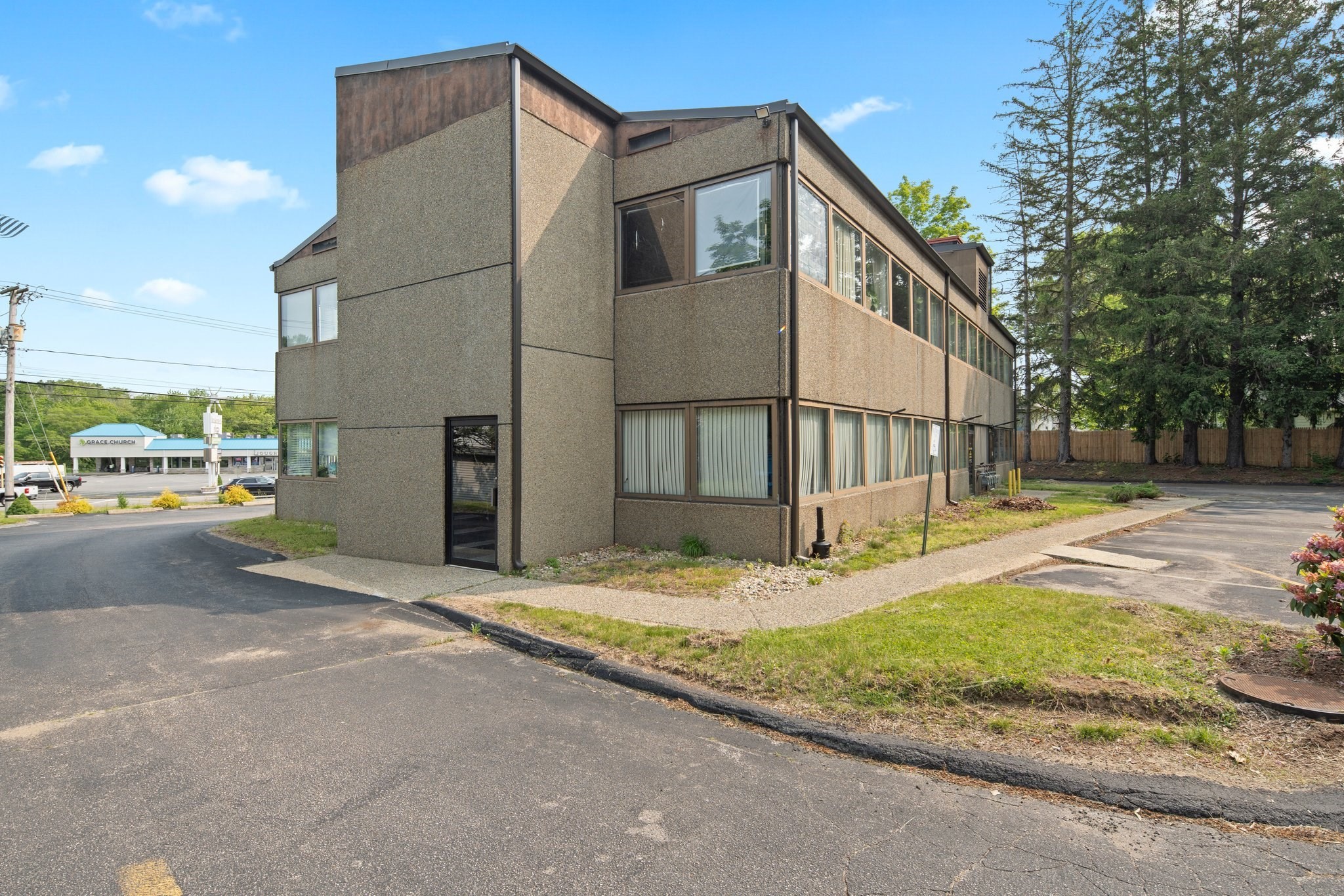 234 W Center St, West Bridgewater, MA 02379