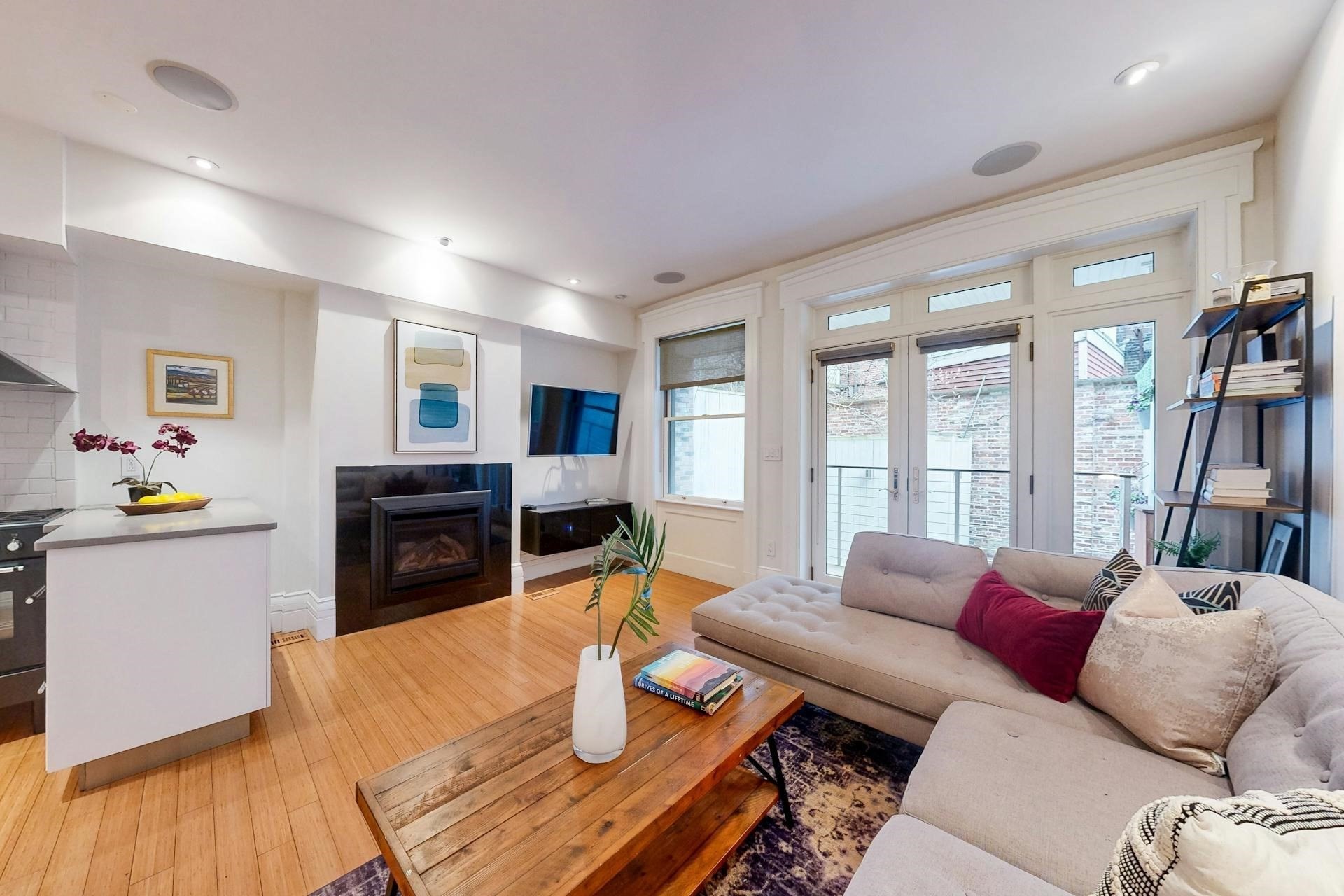 11 Fayette Unit 1, Bay Village, Boston, MA 02116