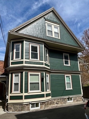 46 Aspinwall Ave, Apt 2F