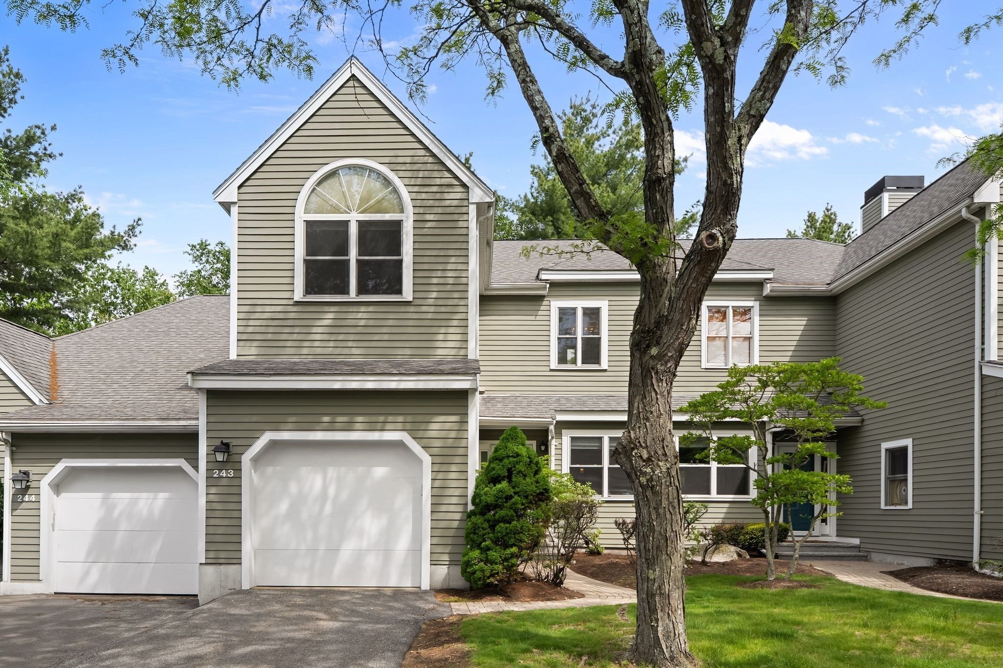 243 Bishops Forest Drive Unit 243, Waltham, MA 02452