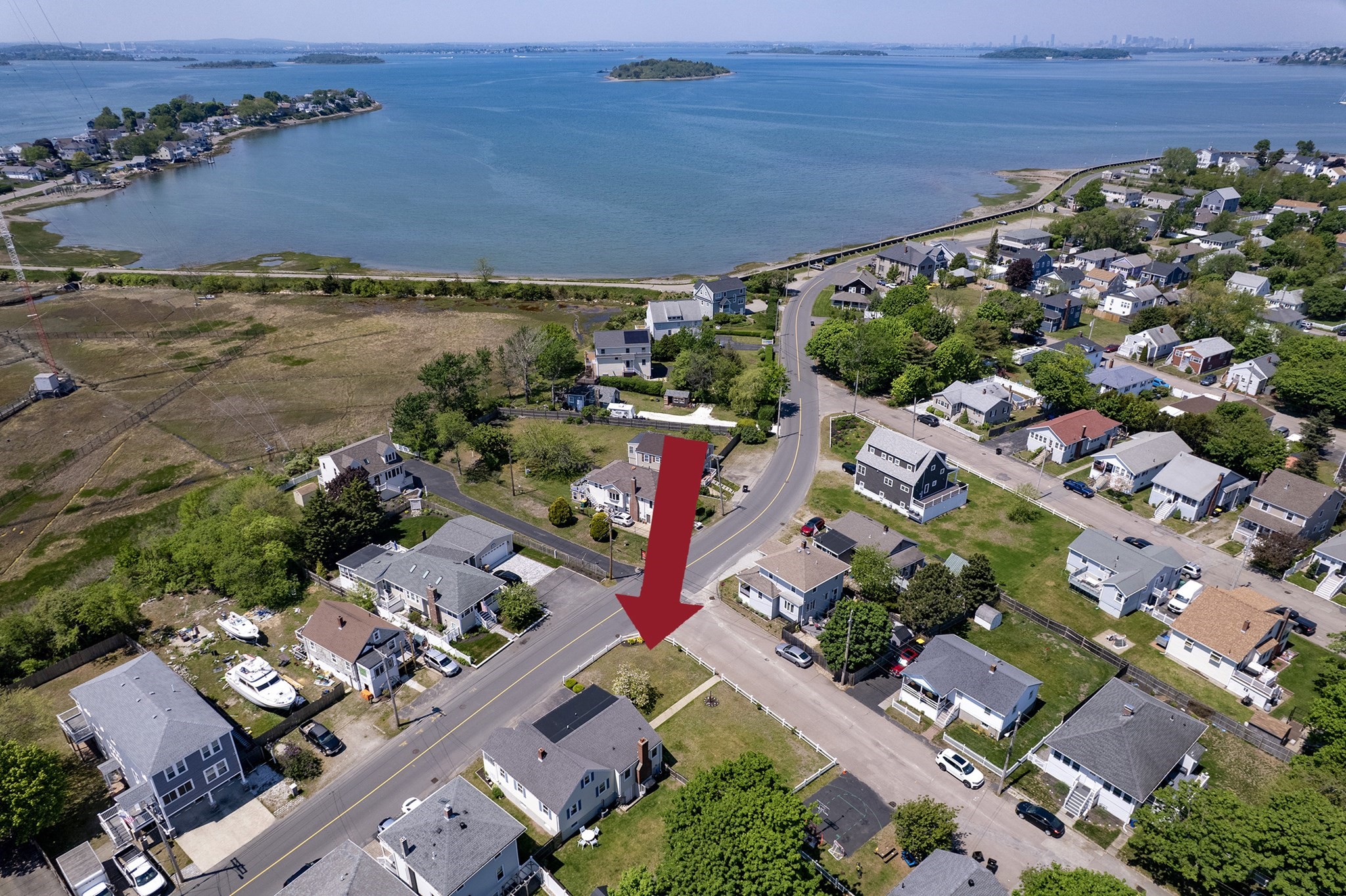84 Newport Rd, Hull, MA 02045
