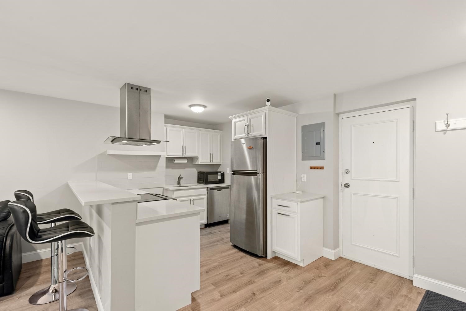 26 W Wyoming Avenue Unit 2D, Melrose, MA 02176 - Image 4