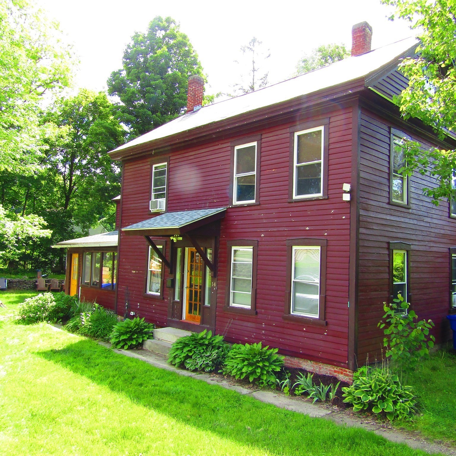 14 Garfield Street, Greenfield, MA 01301
