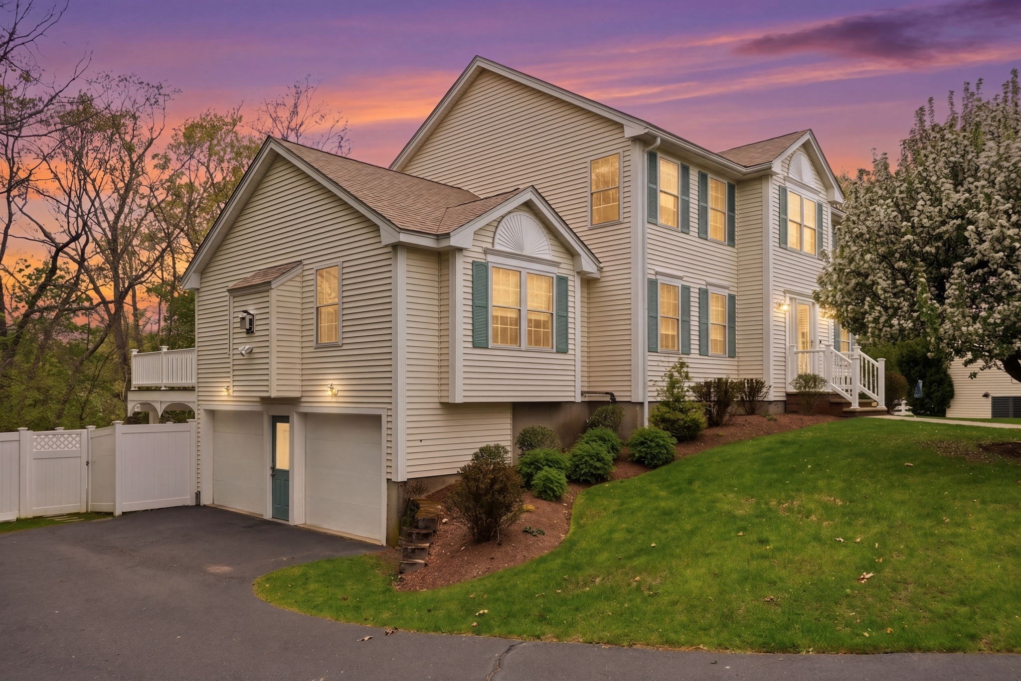 17 Cronin Way, Woburn, MA 01801