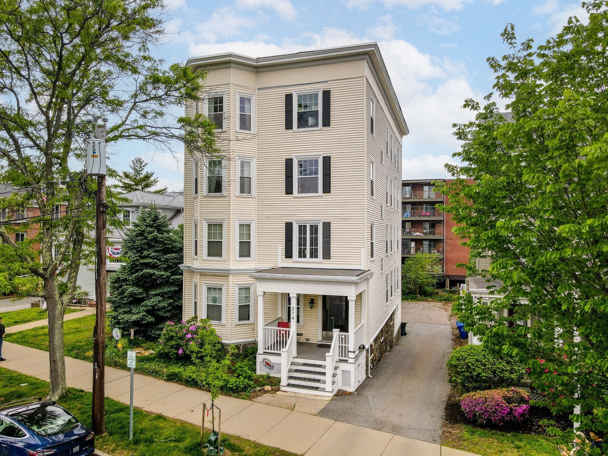 374 Massachusetts Ave Unit 3, Arlington, MA 02474