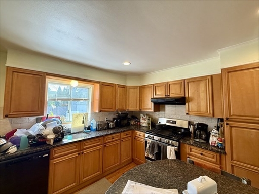 18 Pine Street, Apt 18