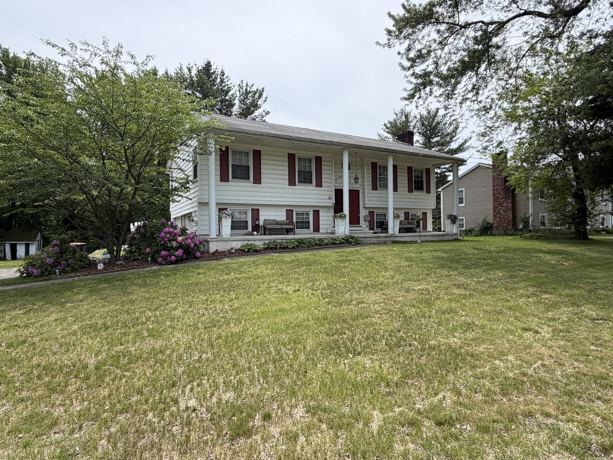 117 Silver St, Agawam, MA 01001