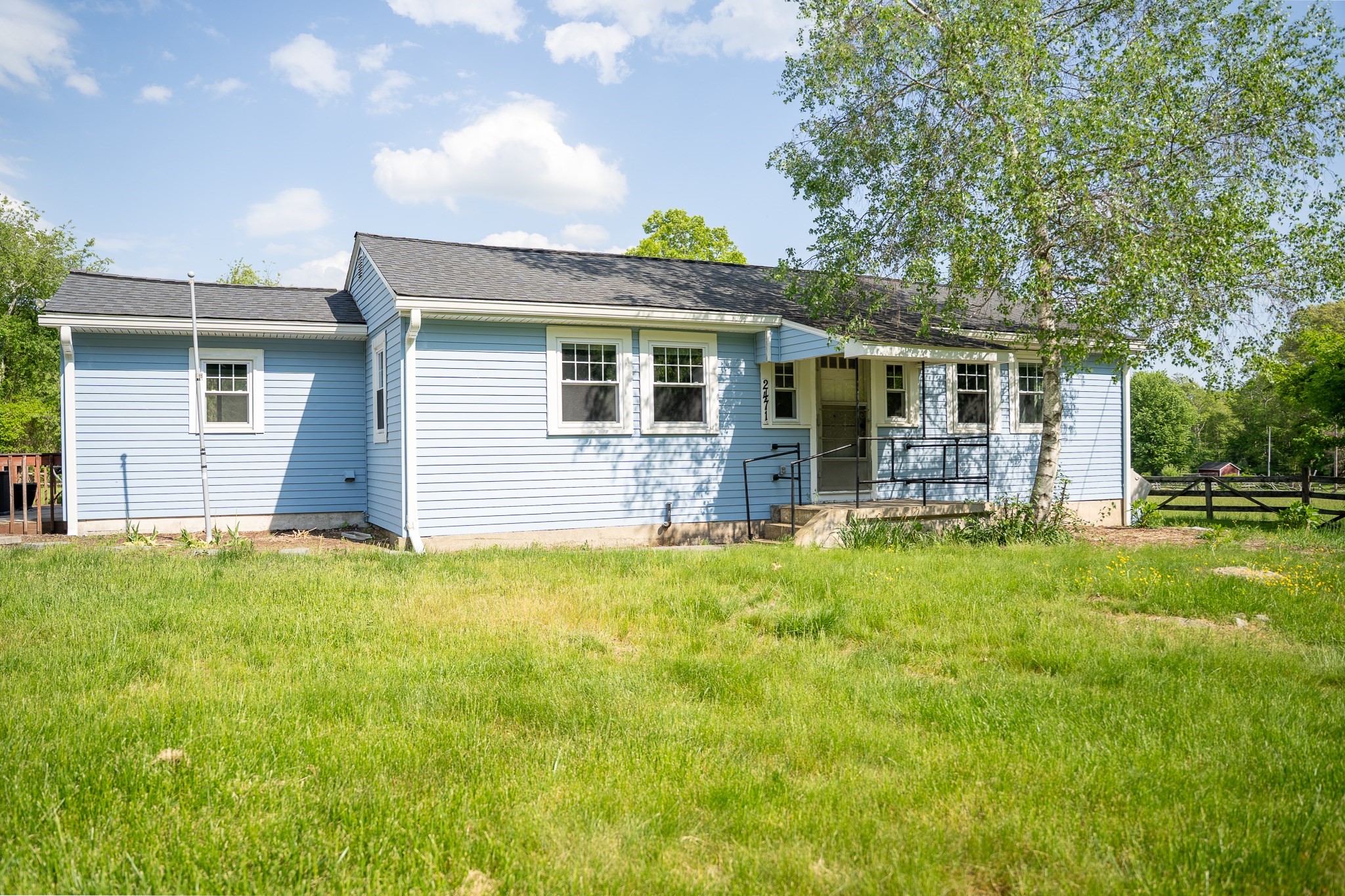 2471 Chestnut St, Dighton, MA 02764