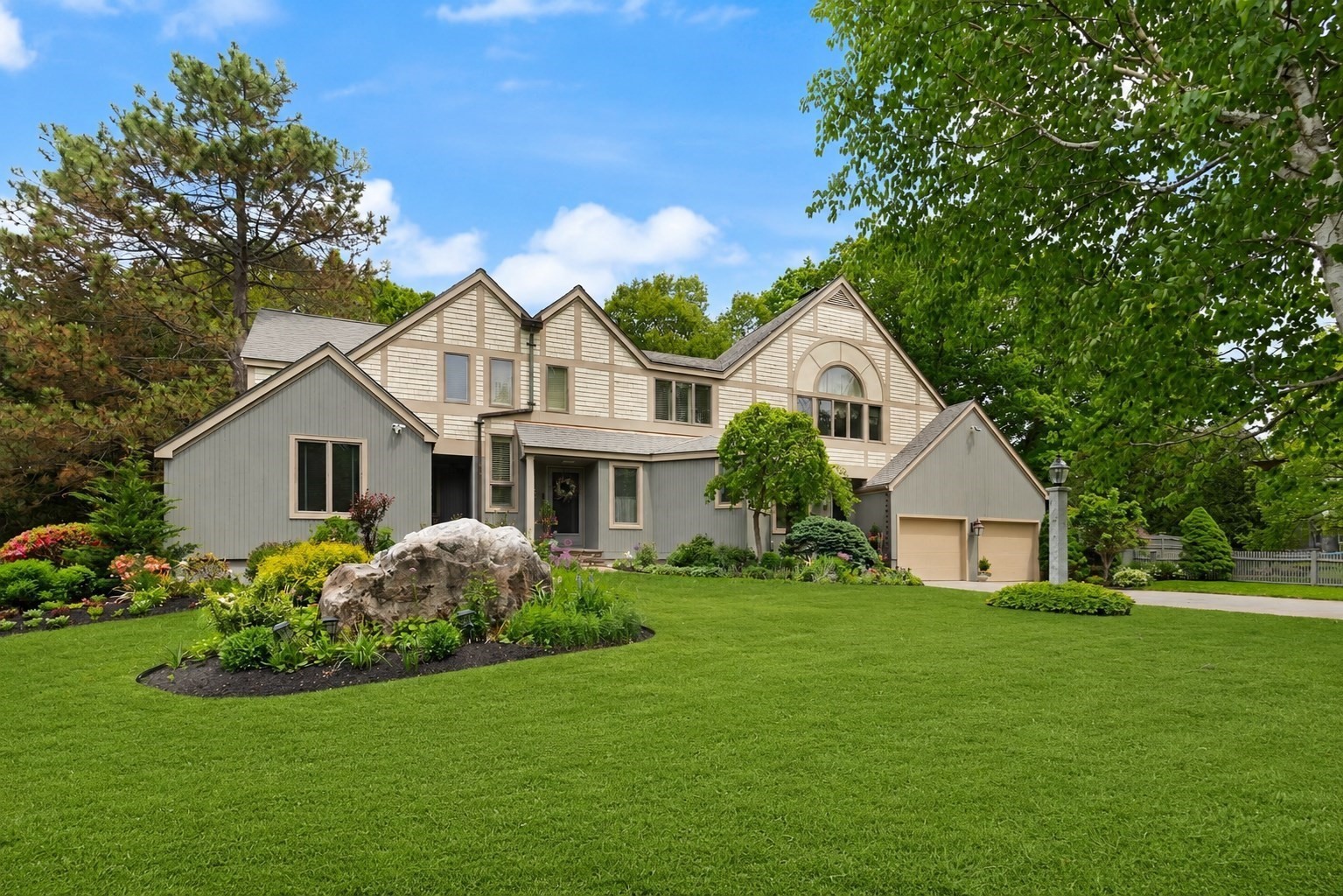 9 Perkins Lane, Lynnfield, MA 01940