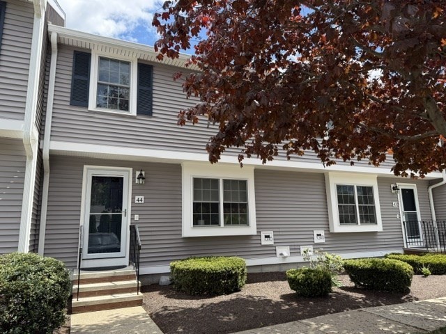 5 Meadowhill Ct Unit 44, Easton, MA 02375