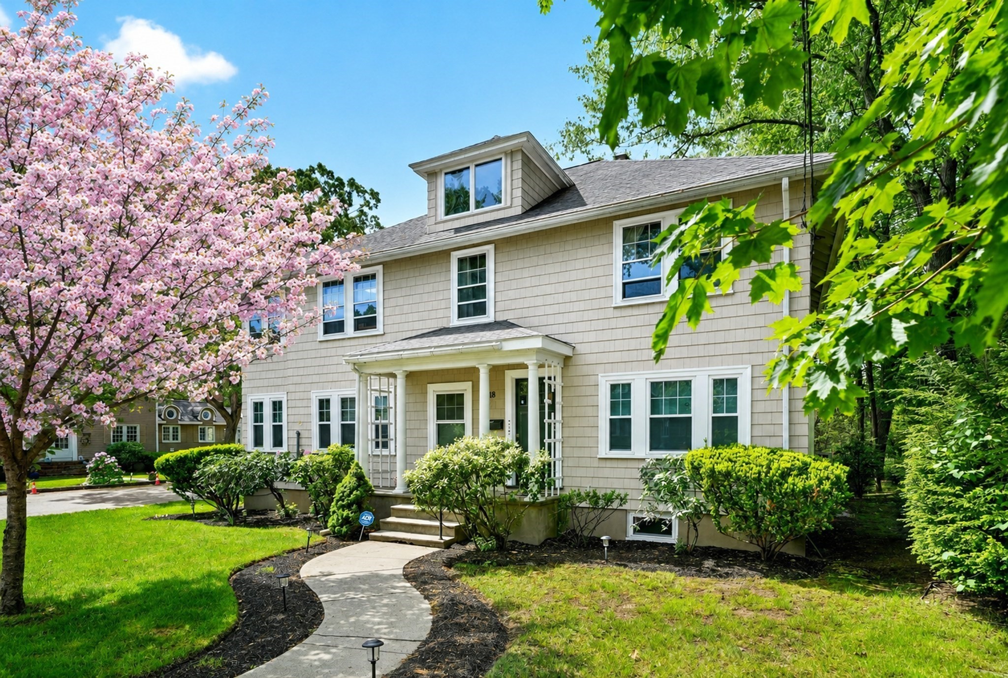 288 Auburndale Ave Unit B, Newton, MA 02466