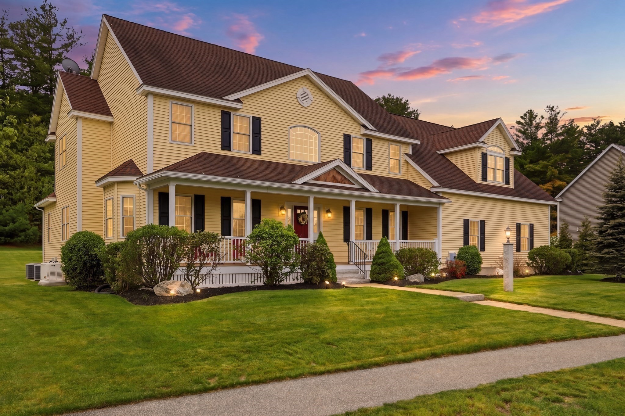 9 Boxwood Rd, Westford, MA 01886