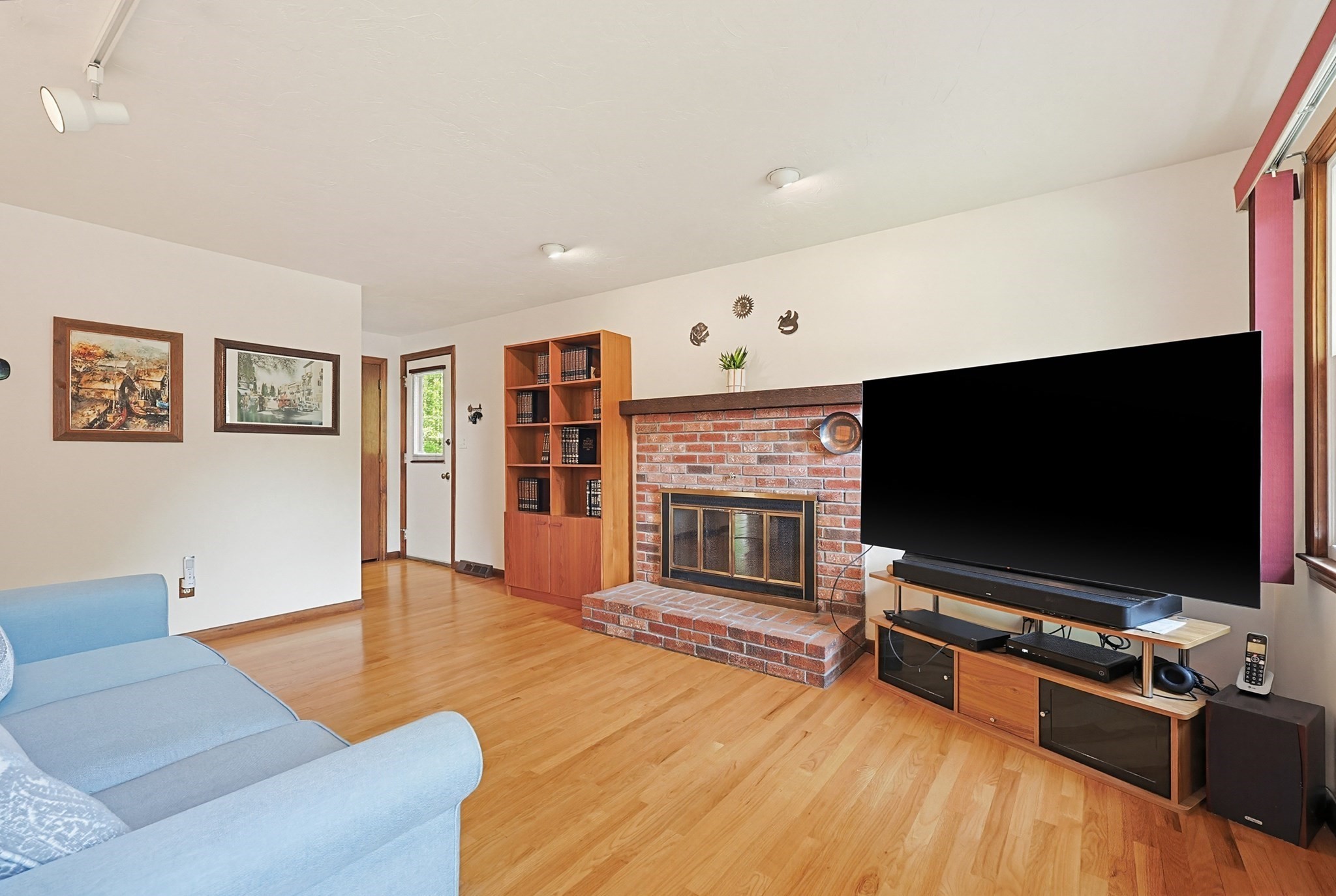 218 Hampton Rd, Sharon, MA 02067 - Image 15