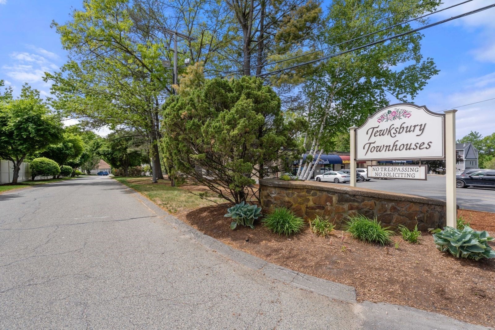 54 Decarolis Dr Unit 54, Tewksbury, MA 01876