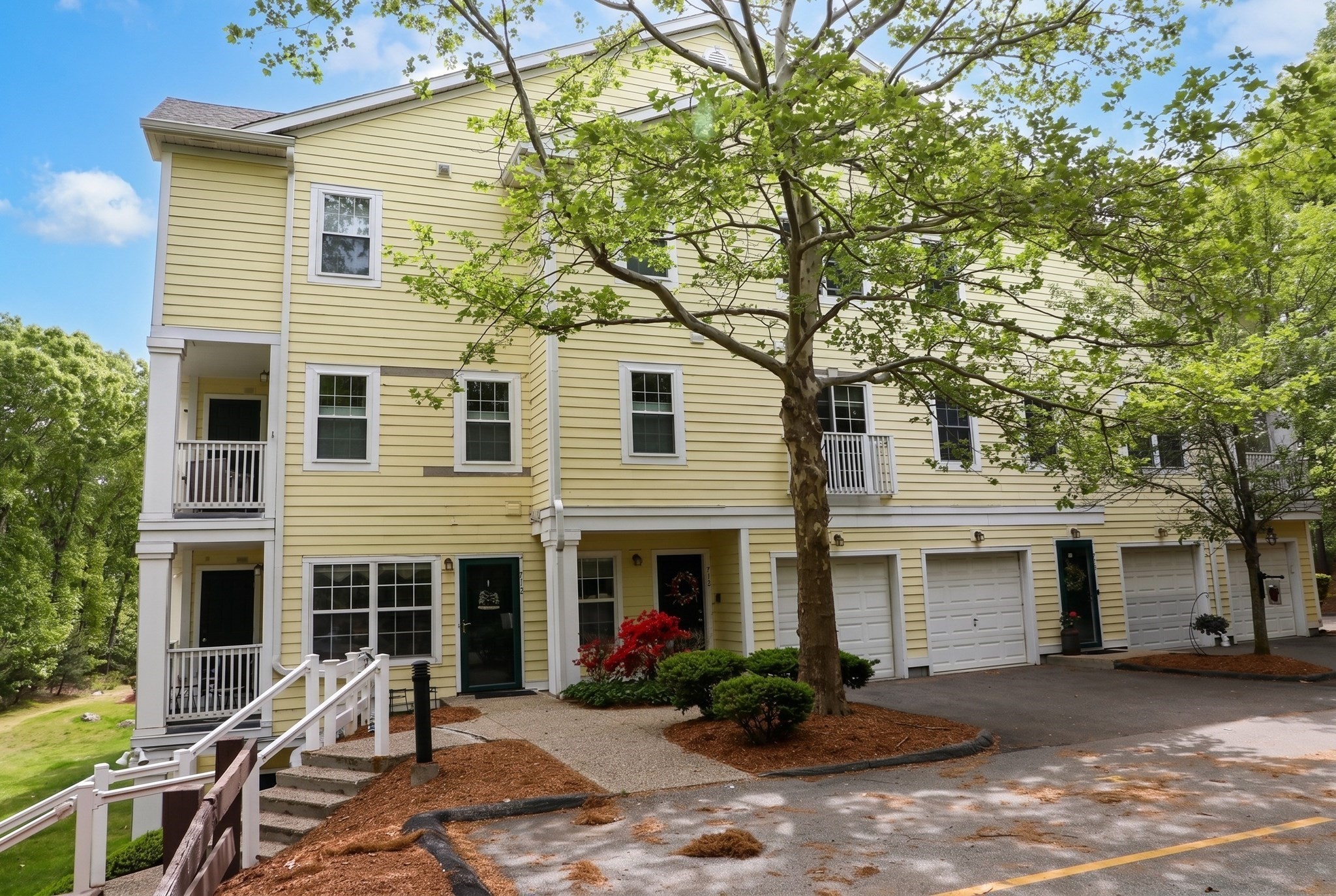 713 Gazebo Circle Unit 713, Reading, MA 01867