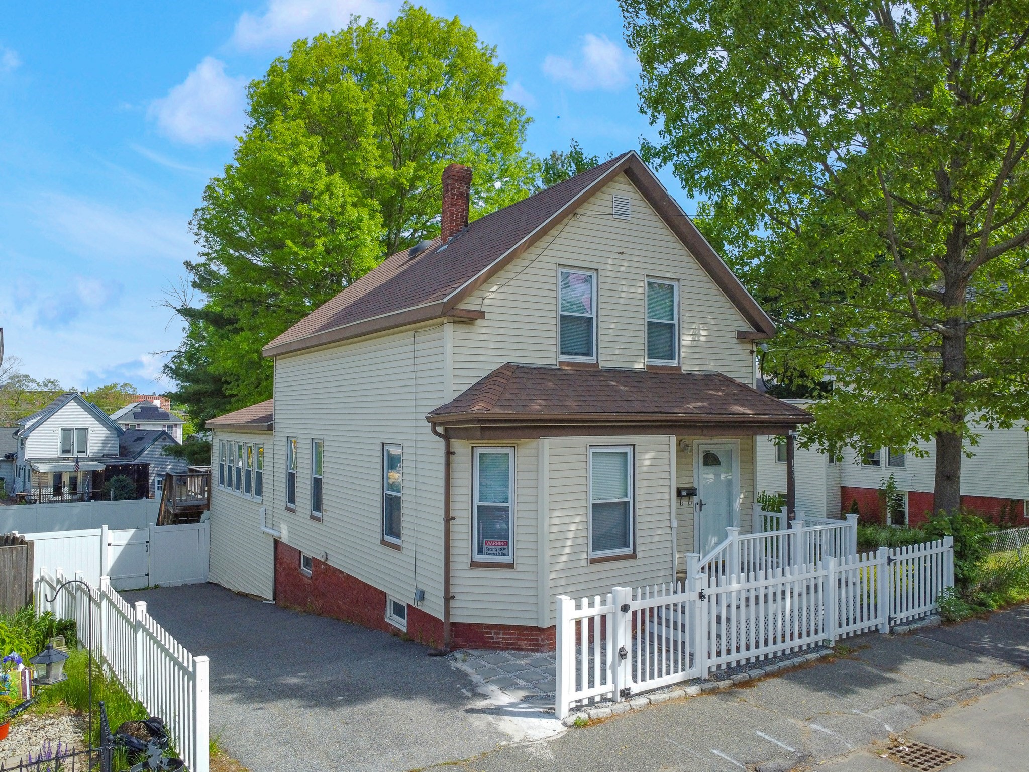 157 S Pleasant St, Haverhill, MA 01835