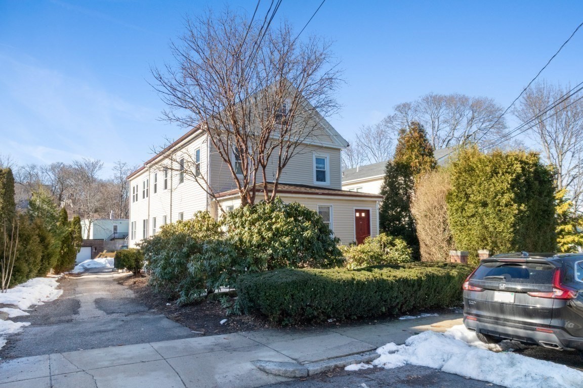 49 Dighton St, Brighton, Boston, MA 02135