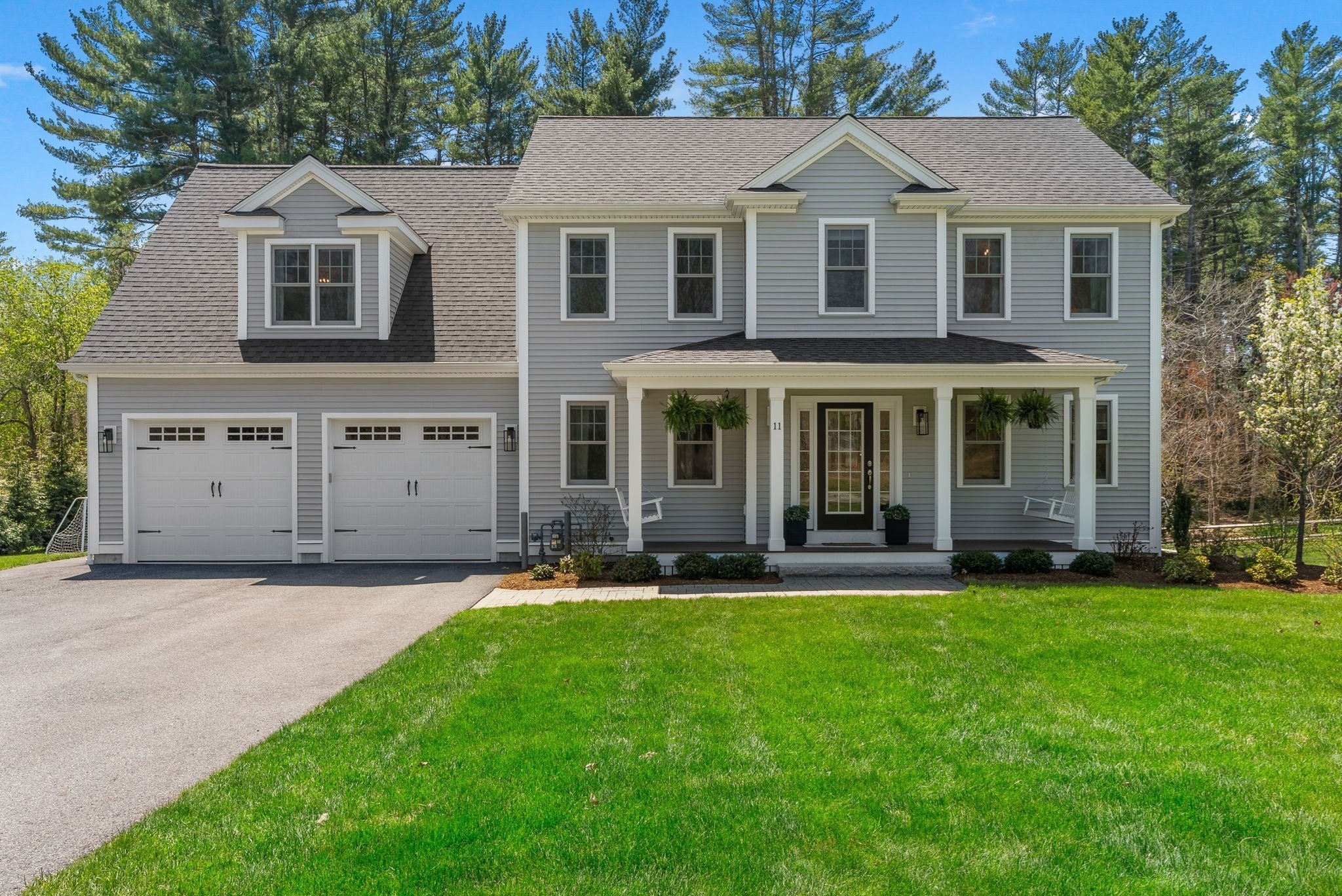 11 Lisa Ln, Pembroke, MA 02359