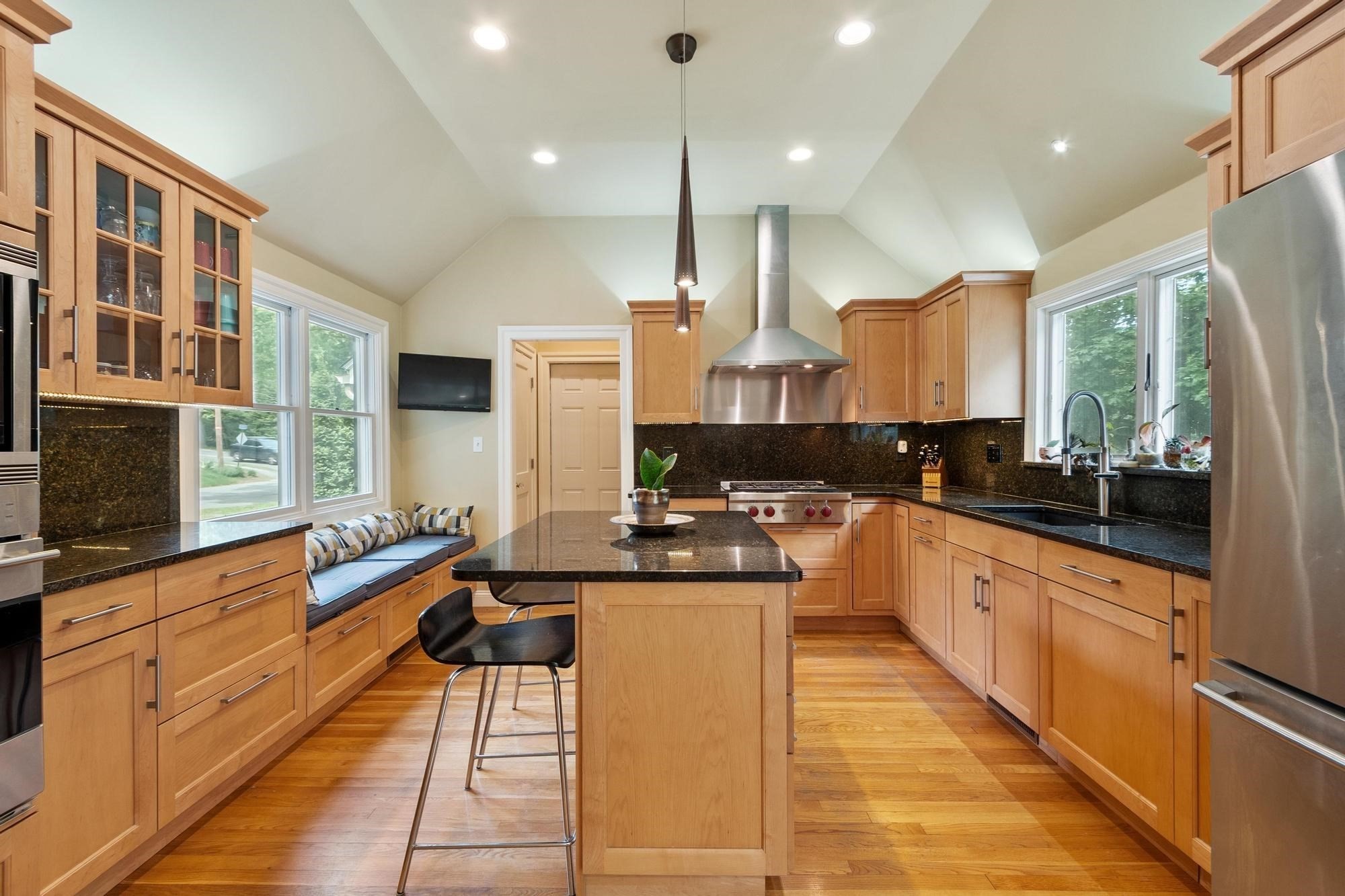 2 Doris Rd, Bedford, MA 01730 - Image 14