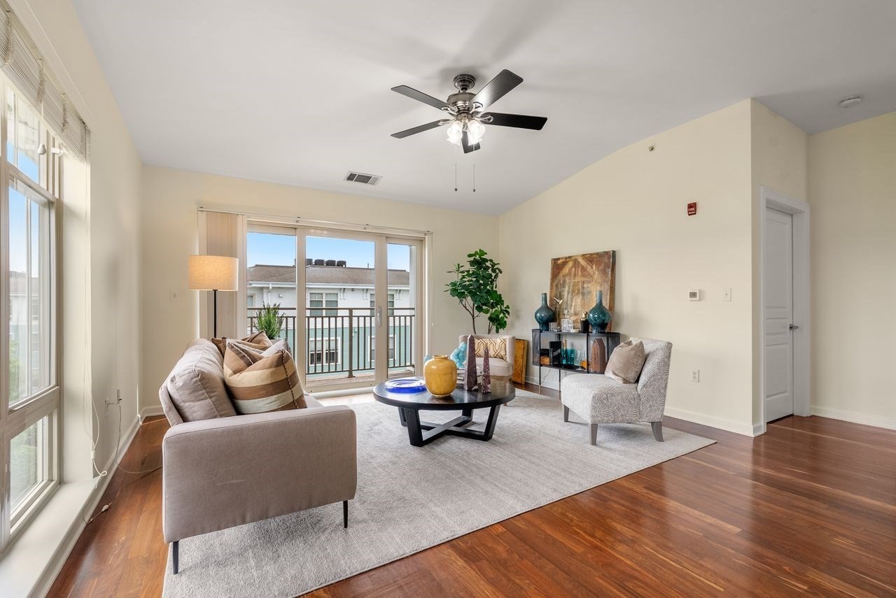 5 Repton Circle Unit 5414, Watertown, MA 02472