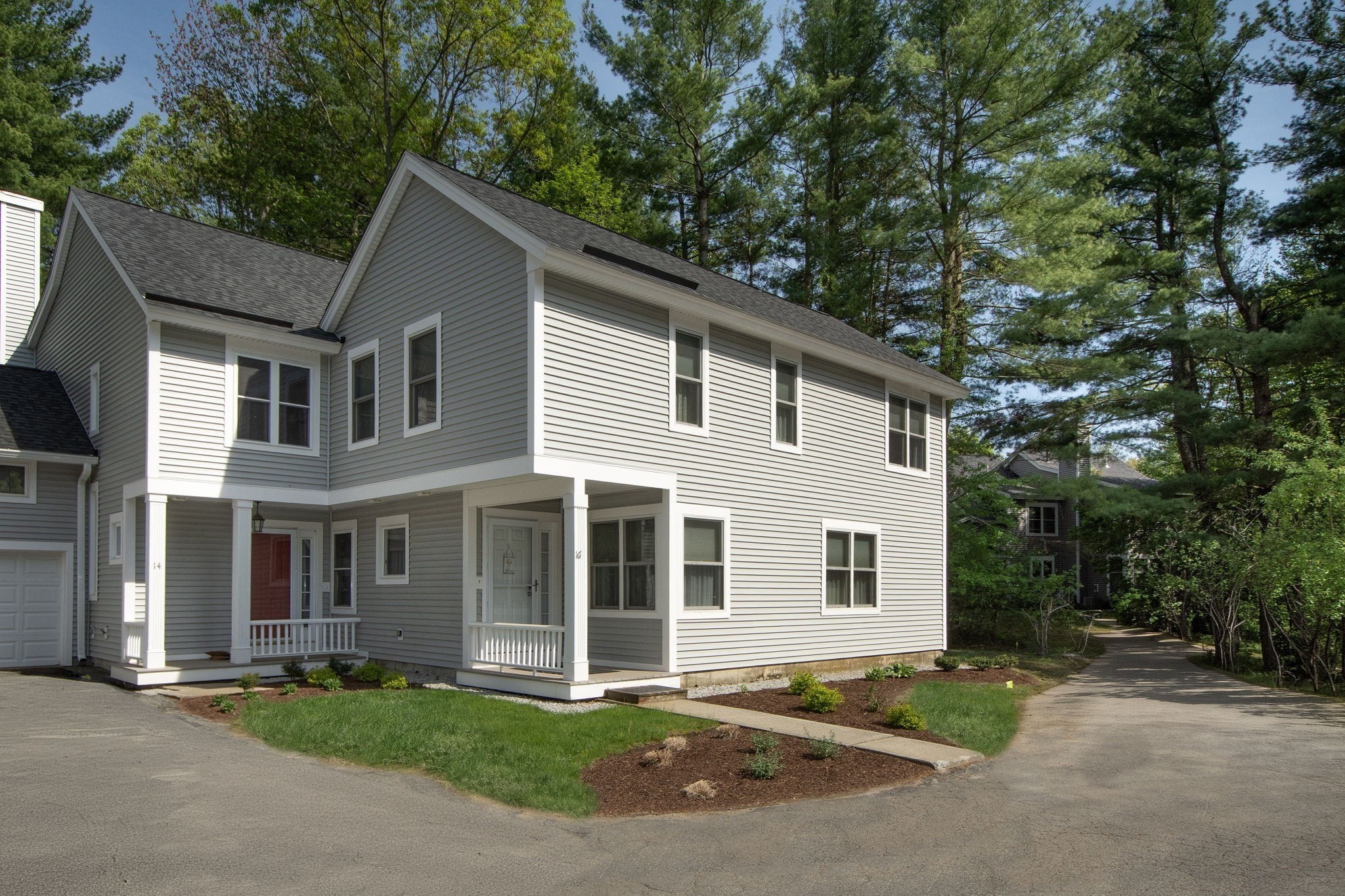 16 Holly Ct Unit 16, Rockland, MA 02370