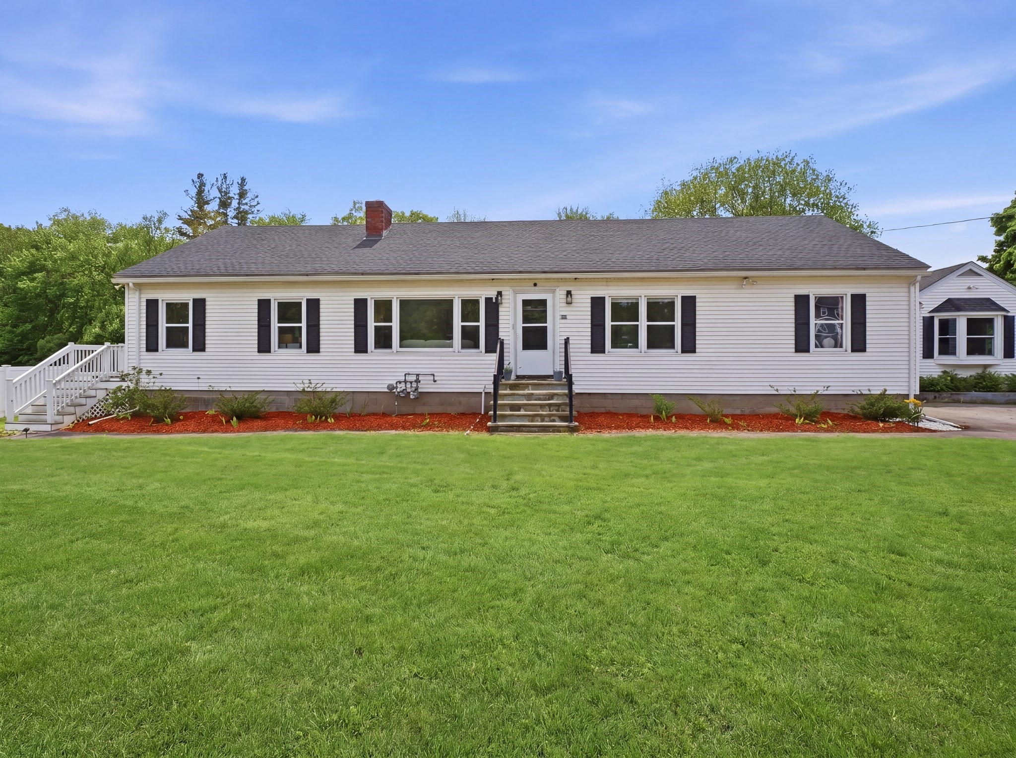 625 Turnpike St, North Andover, MA 01845