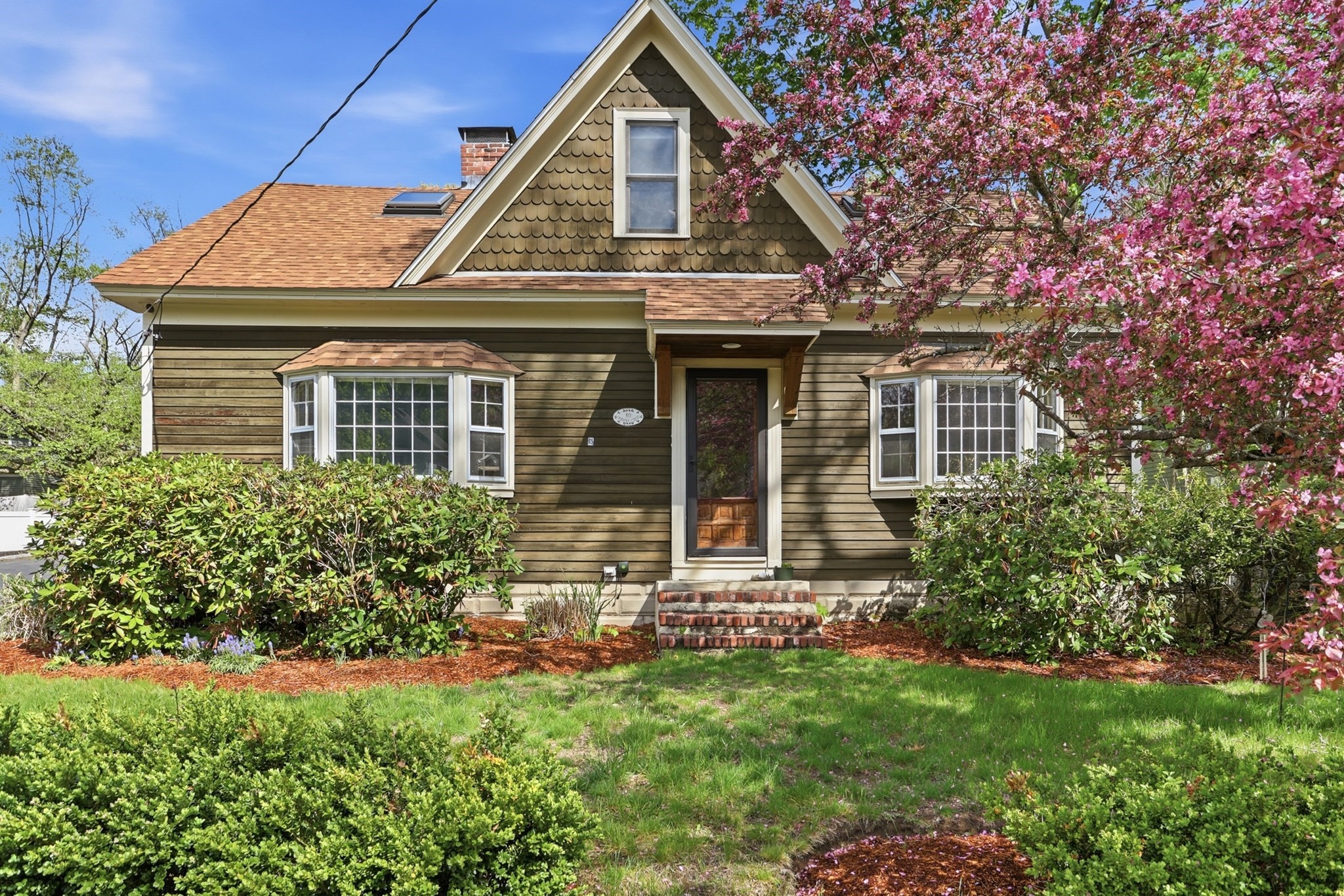 80 Concord St, Maynard, MA 01754