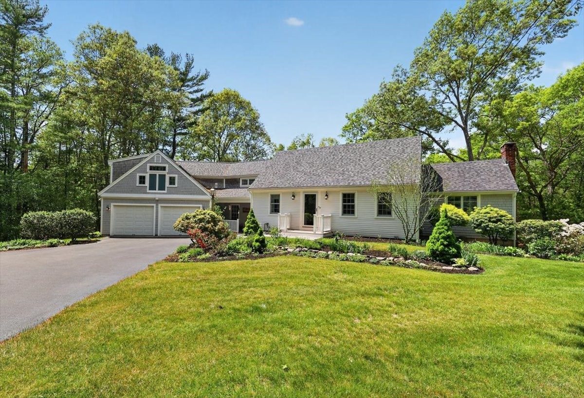 711 West St, Duxbury, MA 02332