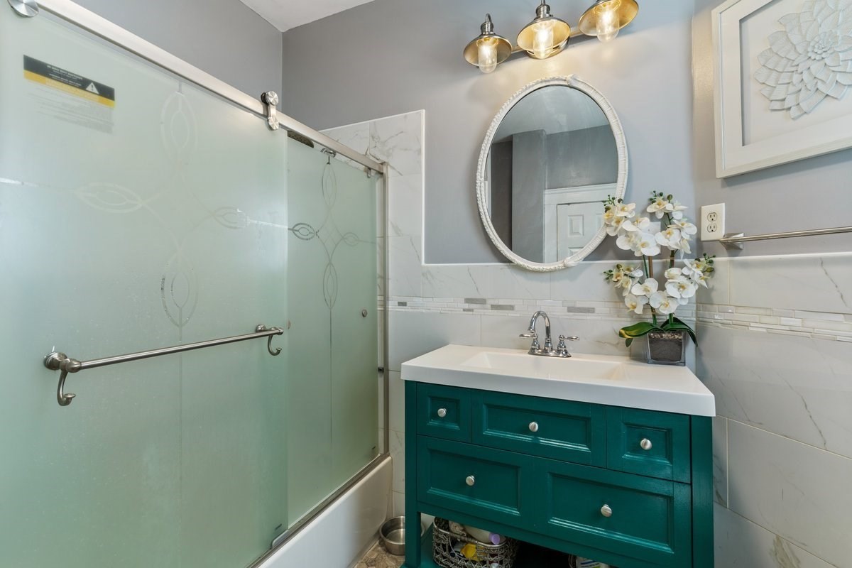 204 Harvard, Medford, MA 02155 - Image 18