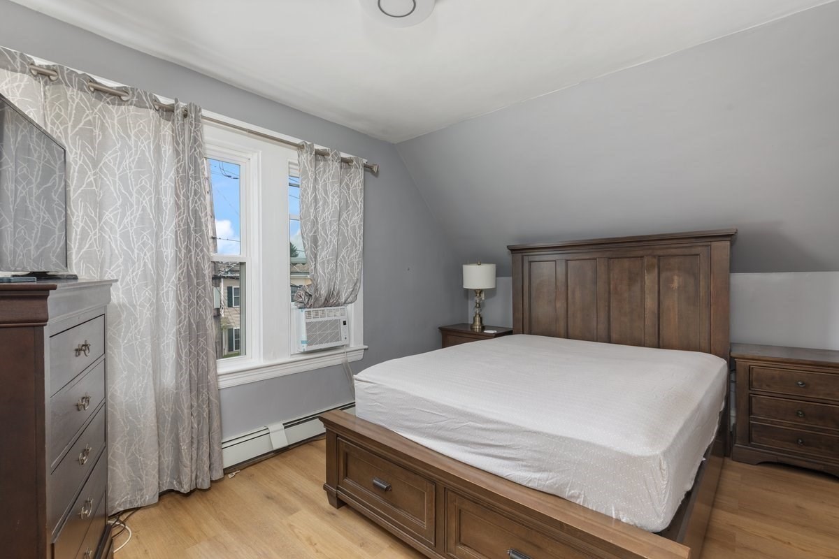 204 Harvard, Medford, MA 02155 - Image 22