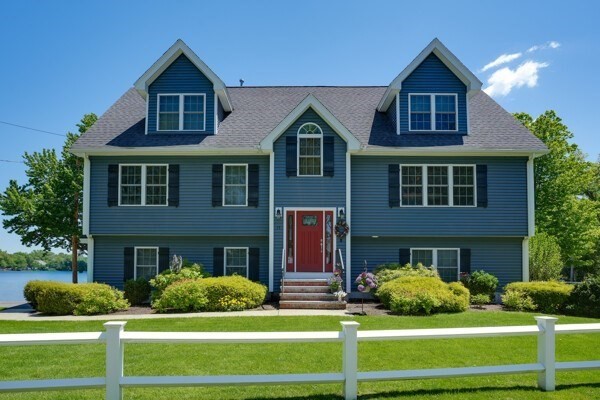 15 Fitz Terrace, Wilmington, MA 01887