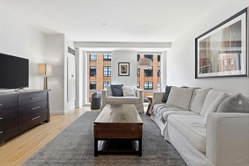80 Broad St, Apt 602