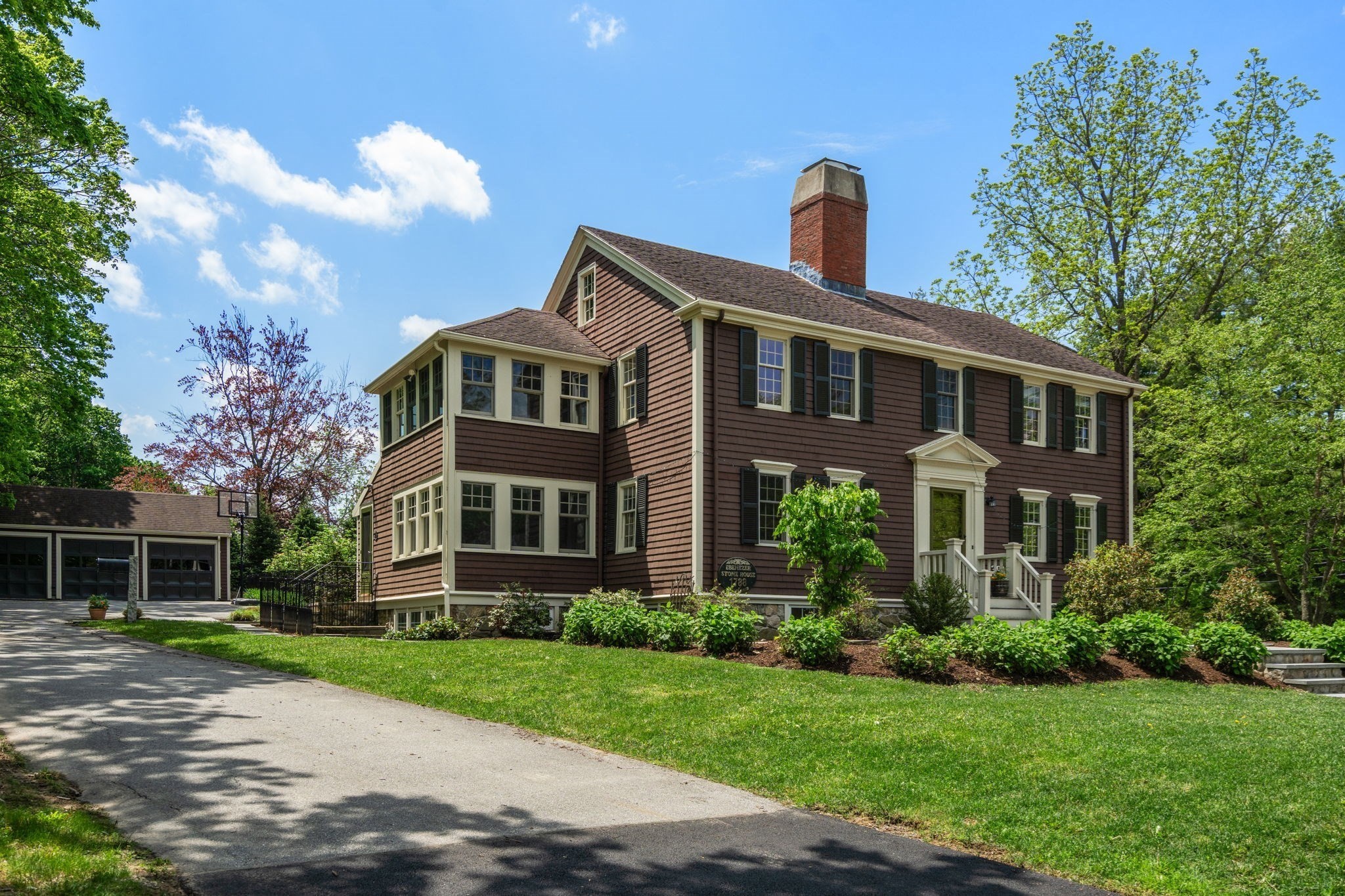 391 Dedham St, Newton, MA 02459