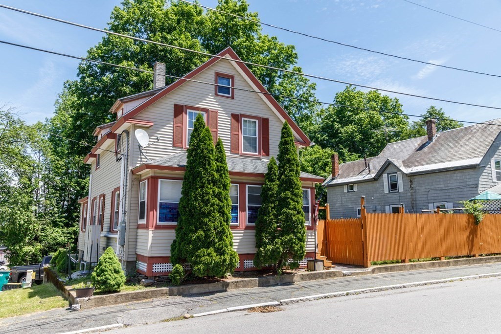20 Lawrence Street, Fitchburg, MA 01420