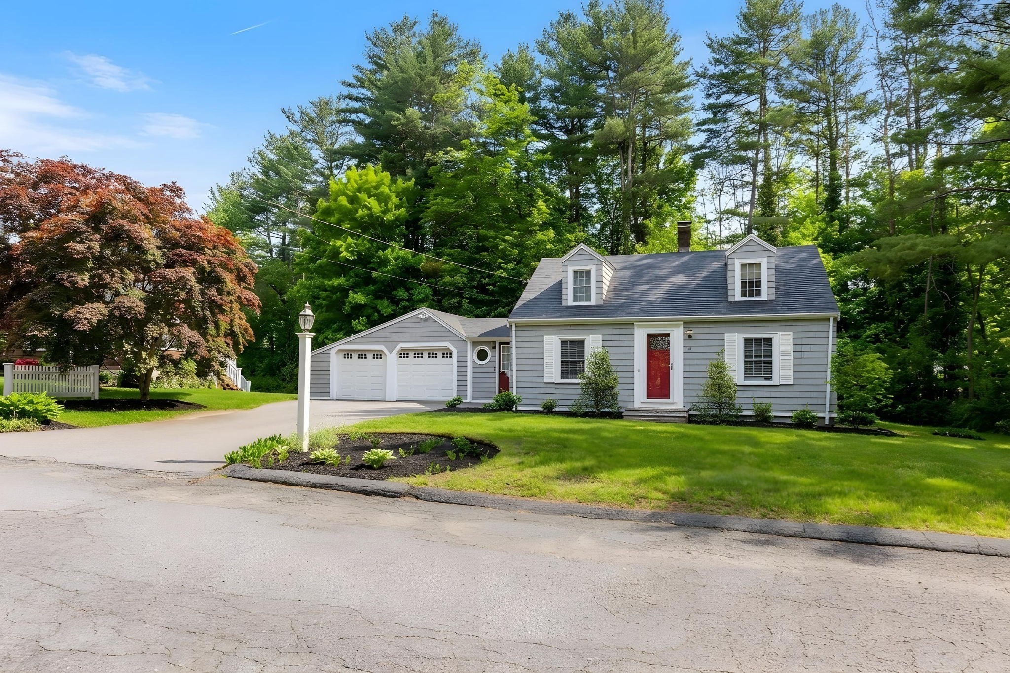 10 Forrest Rd, Walpole, MA 02081