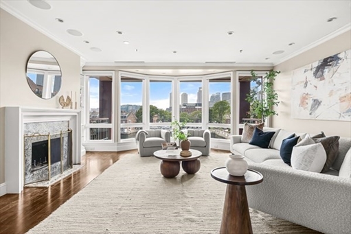 40 Battery St, Apt 306