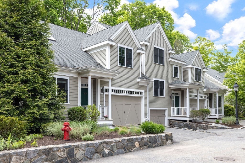 17 Wadsworth Ln Unit 17, Wayland, MA 01778