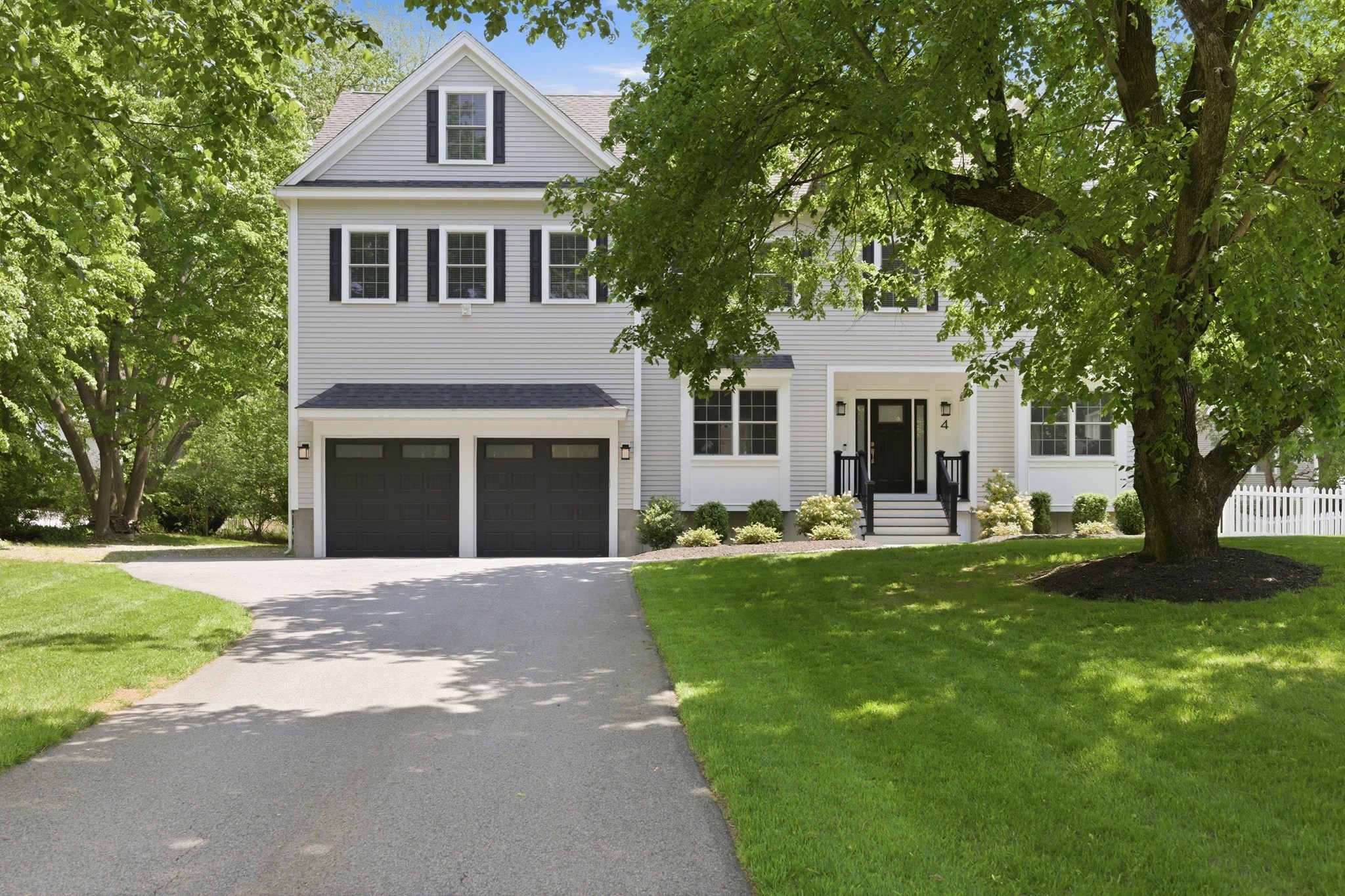 4 Augustus Rd, Lexington, MA 02421