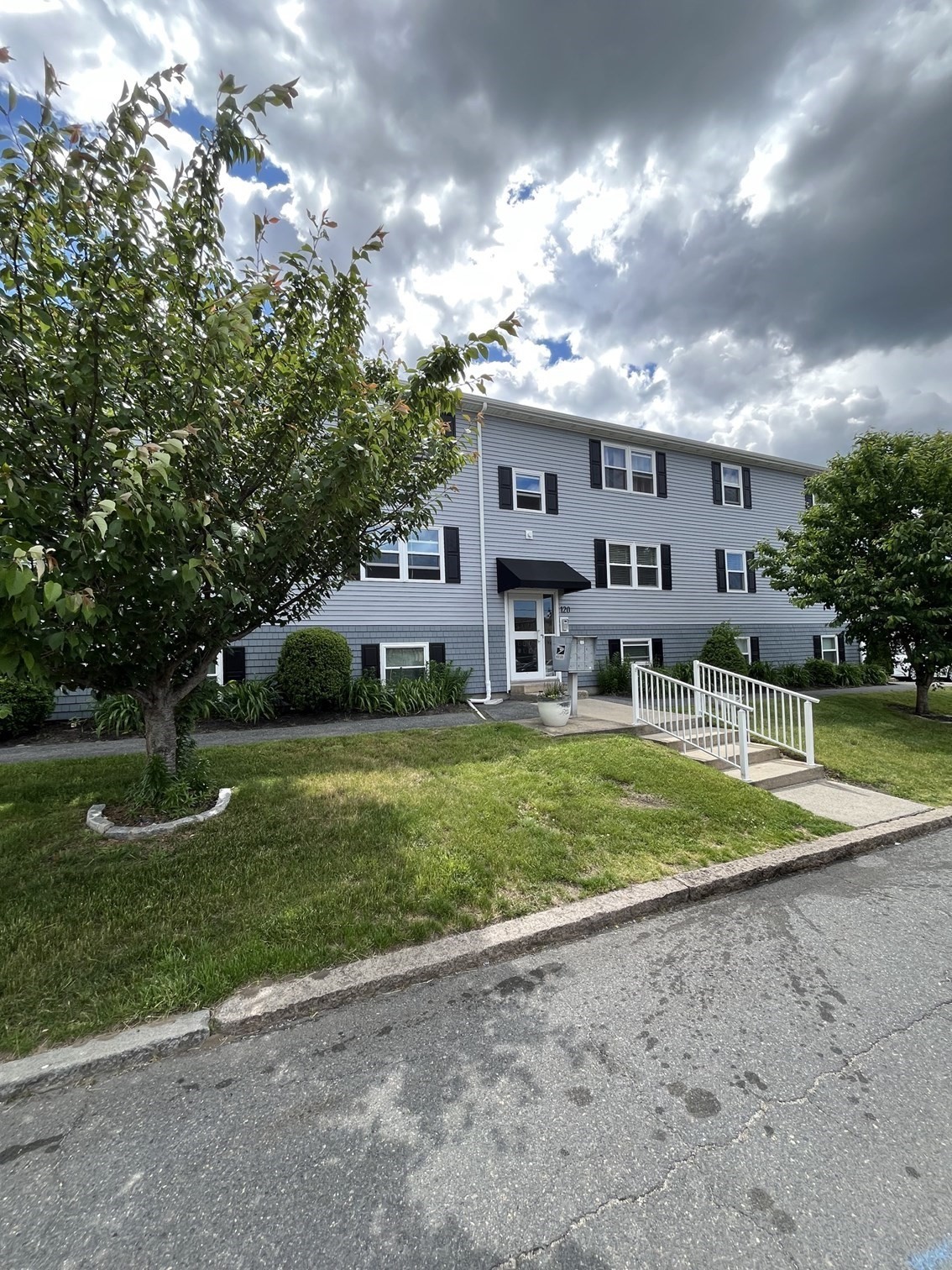 120 Fifteenth Unit 4, Fall River, MA 02720