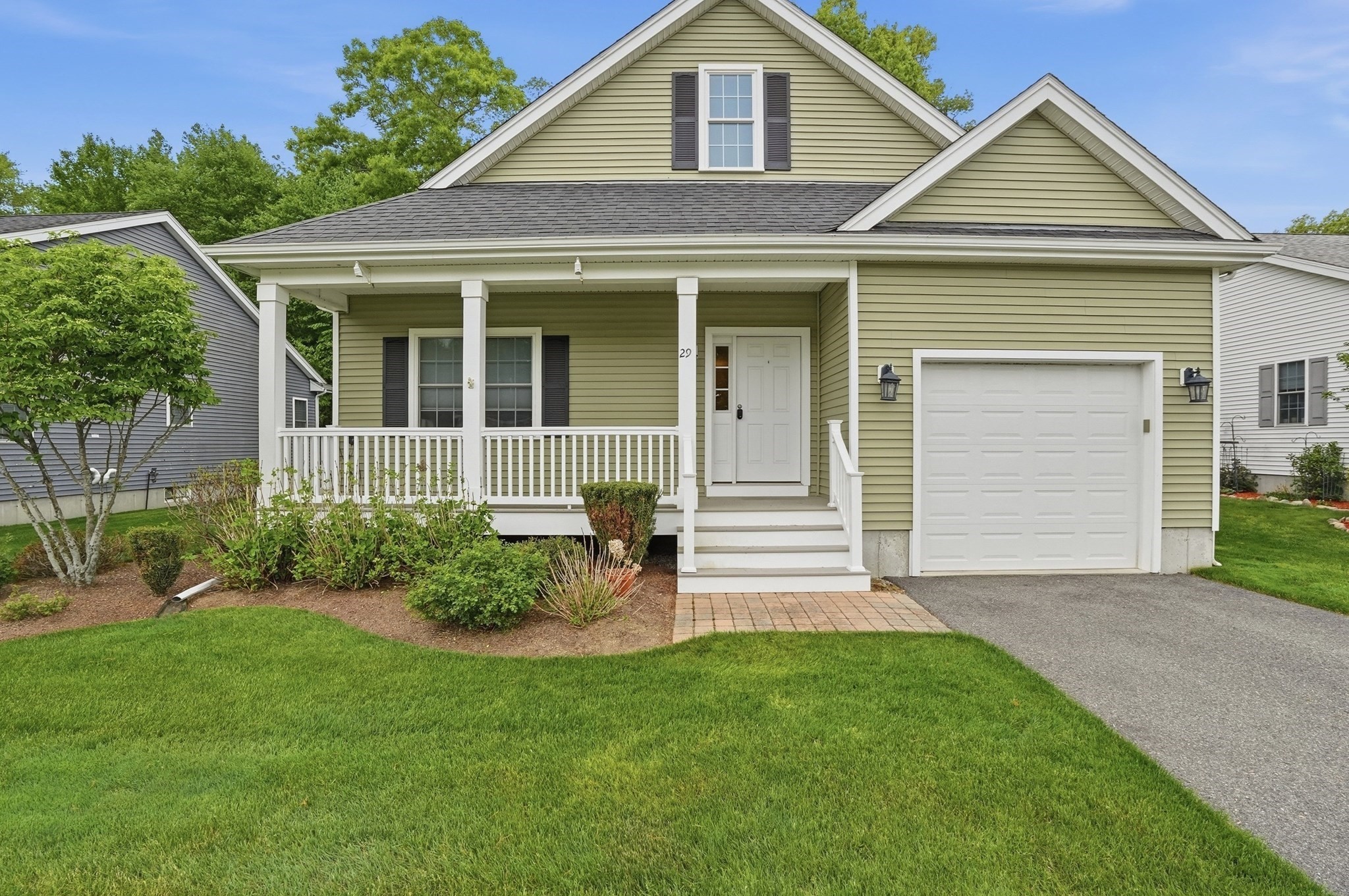 29 Rachaels Way, Brockton, MA 02301