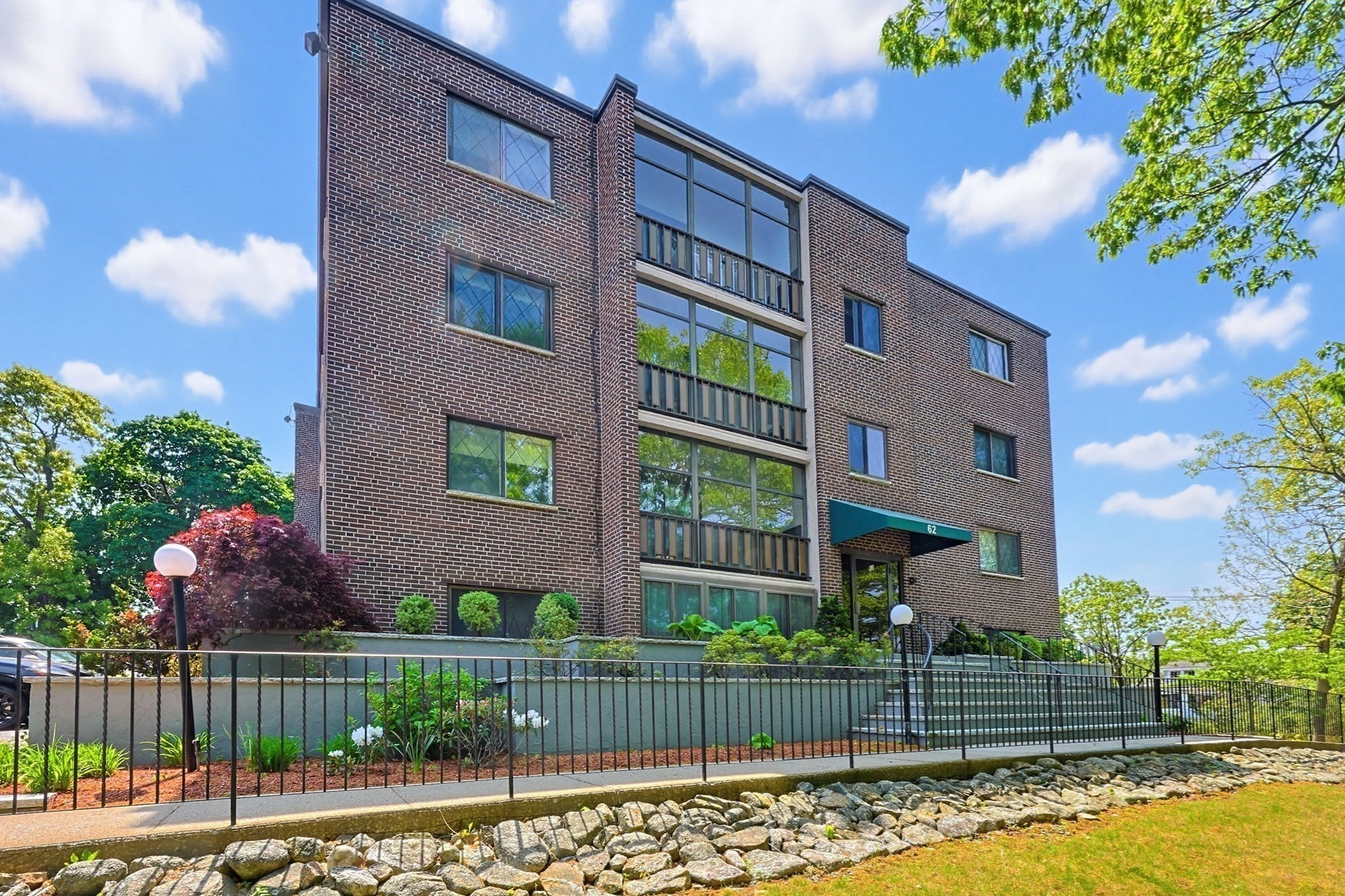 62 South St Unit 1A, Quincy, MA 02169